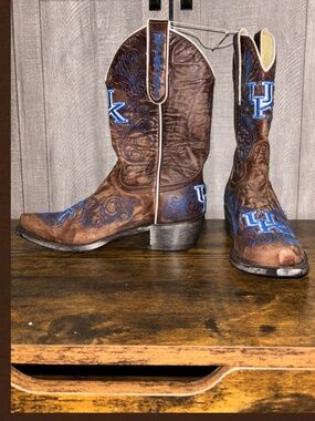 UK Collegiate Kentucky Western Cowboy Boots Game Day Women's 7 medium
